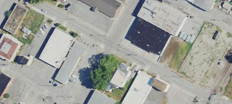 6-Unit Apartment Building with Updates
