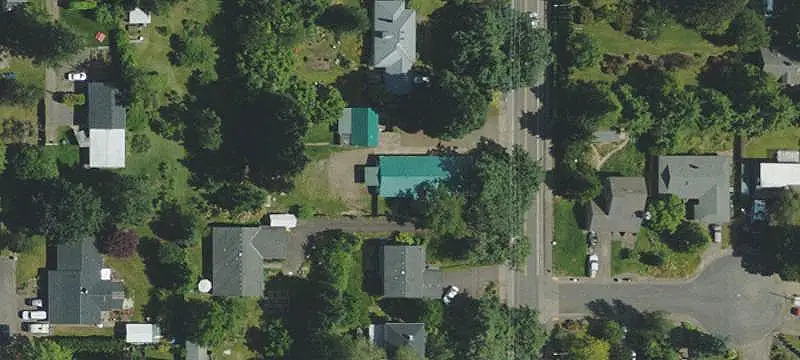 Triplex with Campus Proximity