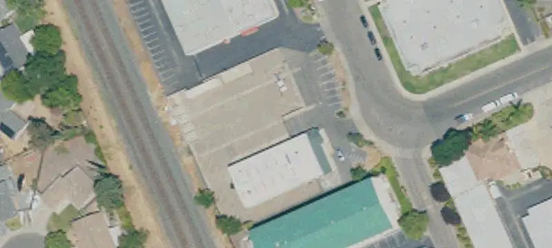 Flex Space with Secured Yard