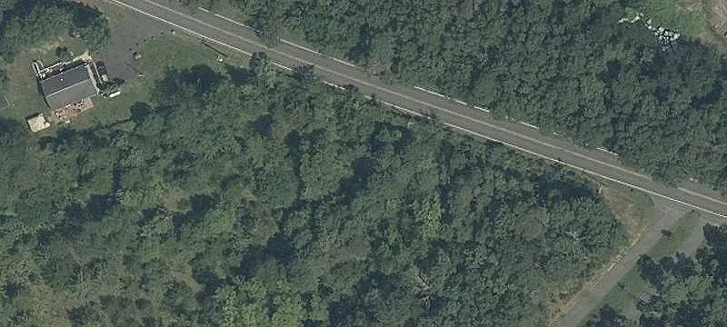 LOTS/LAND / 1+ to 5 Acres