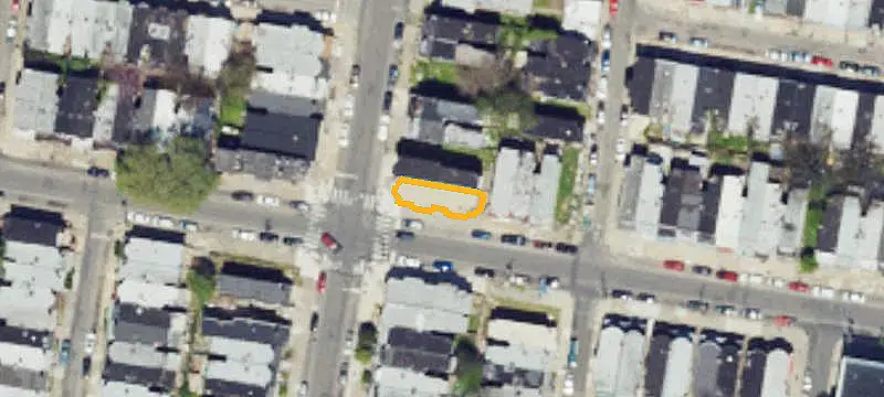 Mixed-Use Property with Apartment