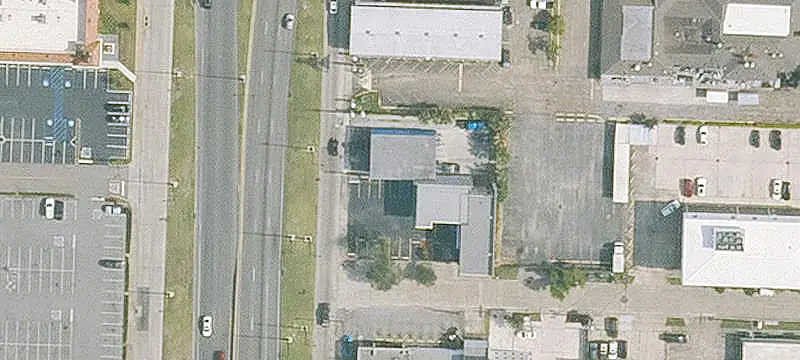 Freestanding Auto Repair Facility