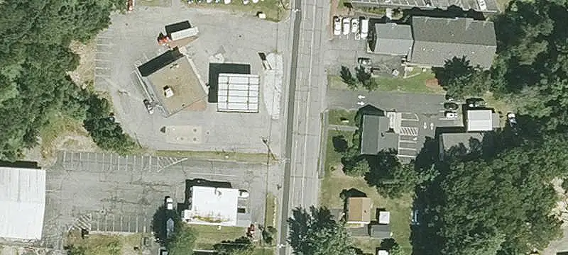 Drive-In Automotive Shop