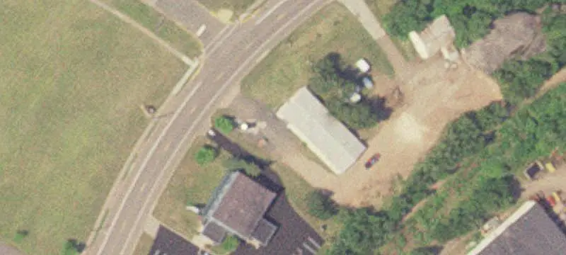 Flex Space With Multiple Outbuildings