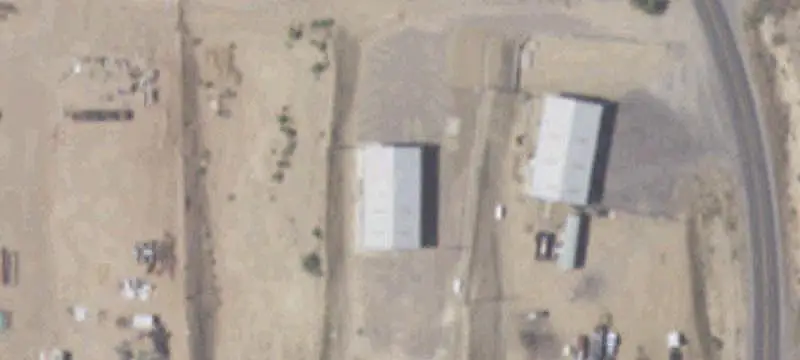 NNN Commercial Building with Fenced Yard