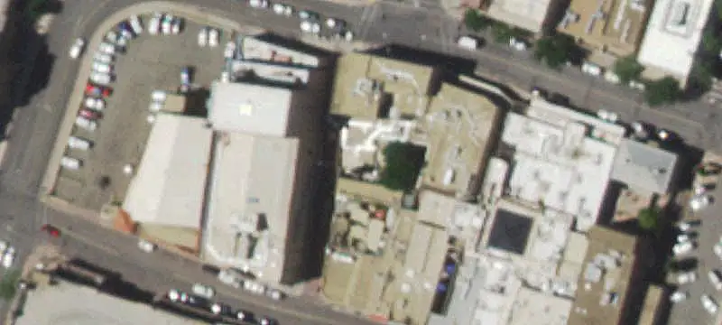 Mixed-Use Building with Gallery