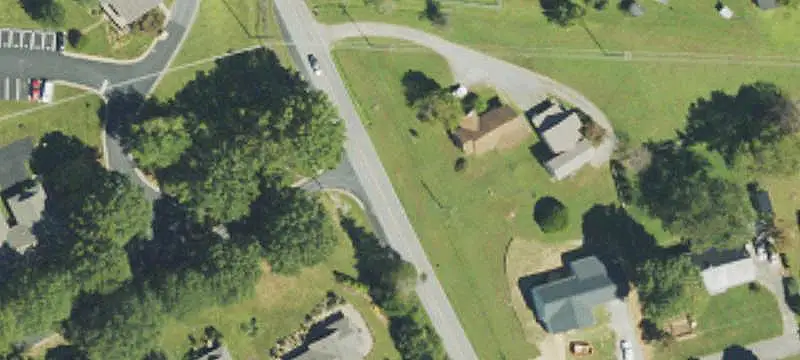 Triplex with Two Apartments