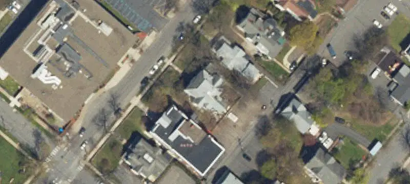 7-Unit Apartment Building