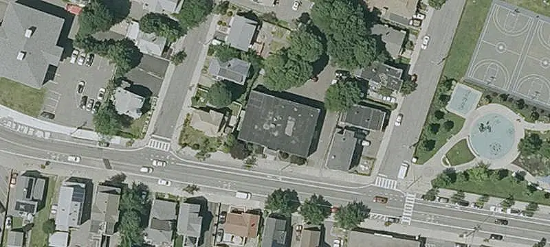 26-Unit Brick Apartment Building