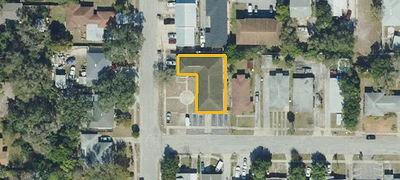 8-Unit Apartment Building
