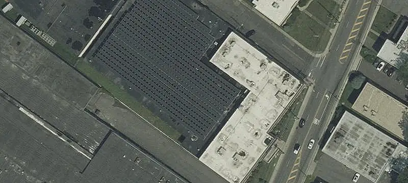 High-Clearance Warehouse with Loading Docks