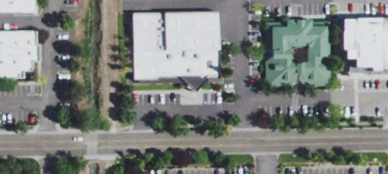 Multi-Tenant Flex Building