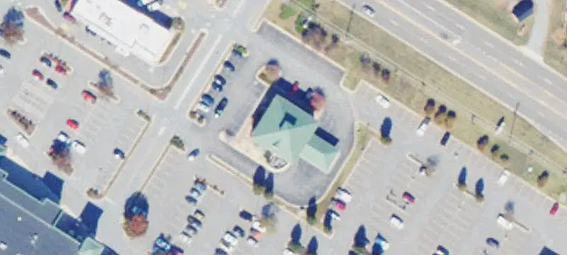 Single-Tenant Bank Building
