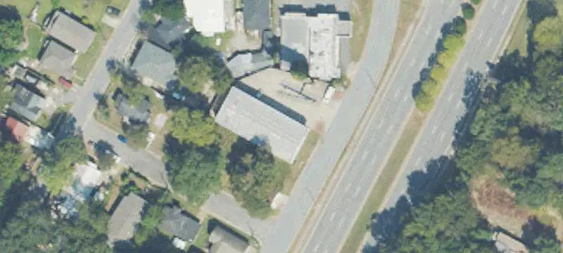Specialty Property with Covered Drive-In