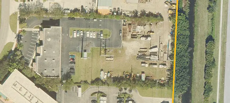 Multi-Tenant Flex Space