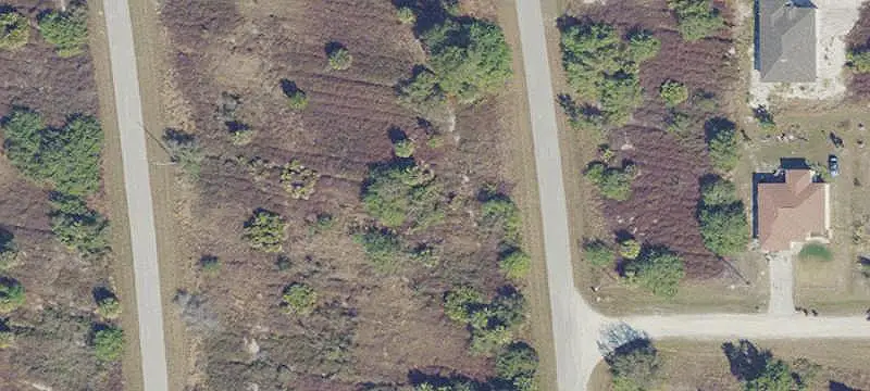 1018 Capetown Ave, Lehigh Acres, FL 33974