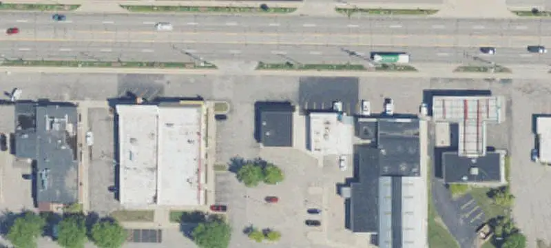 Standalone Storefront with Parking