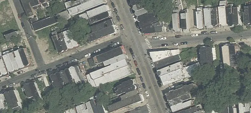 Mixed-Use Triplex with Three Apartments