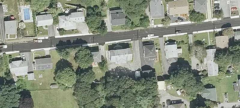 6-Unit Apartment Building