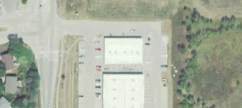 Highway-Visible Retail Space
