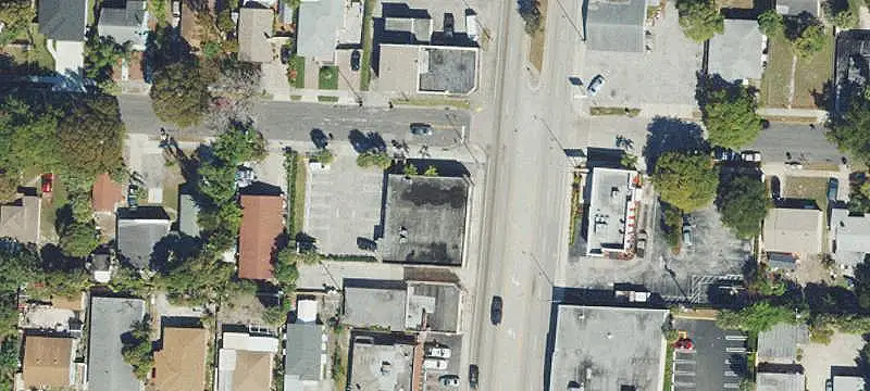 Multi-Tenant Shopping Center