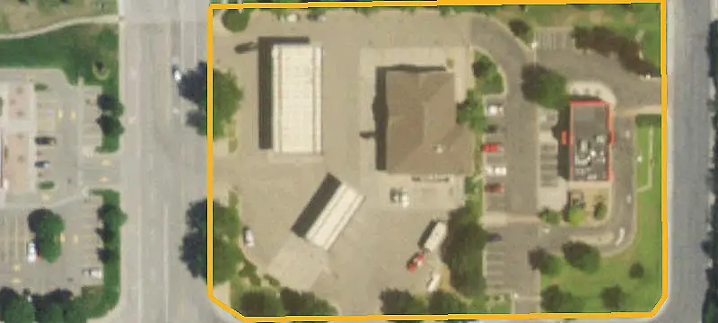 Single-Tenant Office Building
