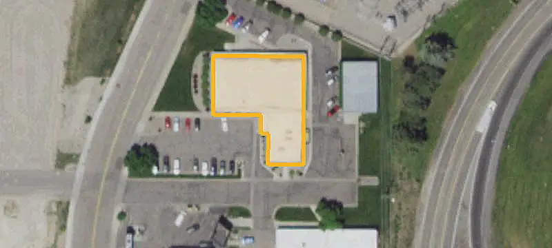 Airport T-Hangar with Renewable Lease