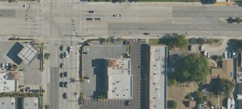 Multi-Tenant Shopping Center