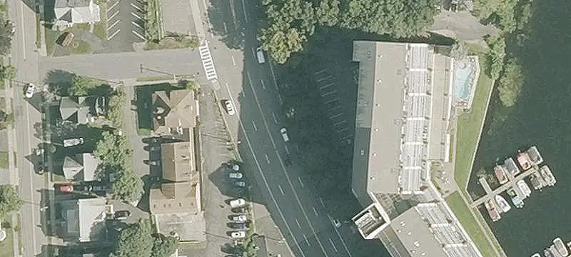 Flex Building with Drive-In Bays