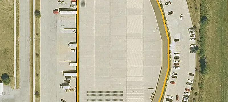 Flex Space with Overhead Door