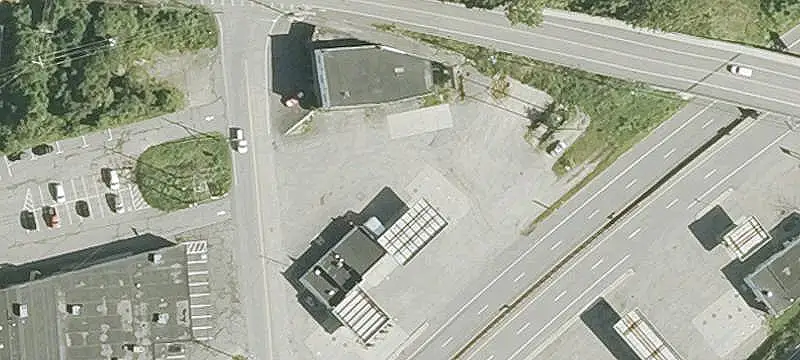 Four-Door Auto Shop