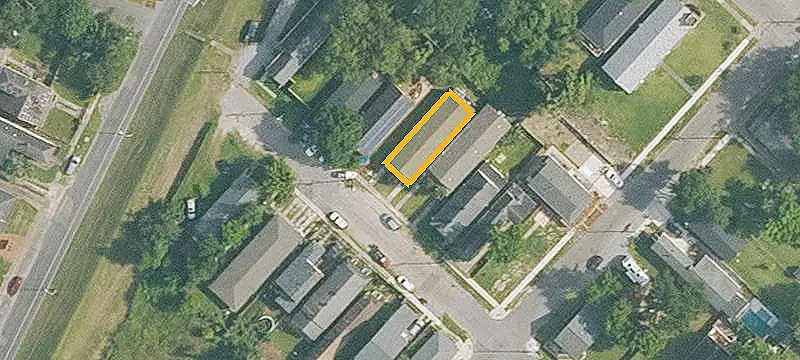 Renovated 6-Bedroom Duplex