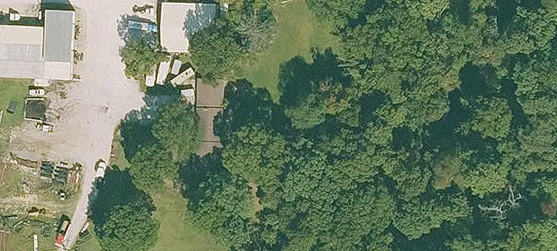 Manufacturing Property With Large Yard