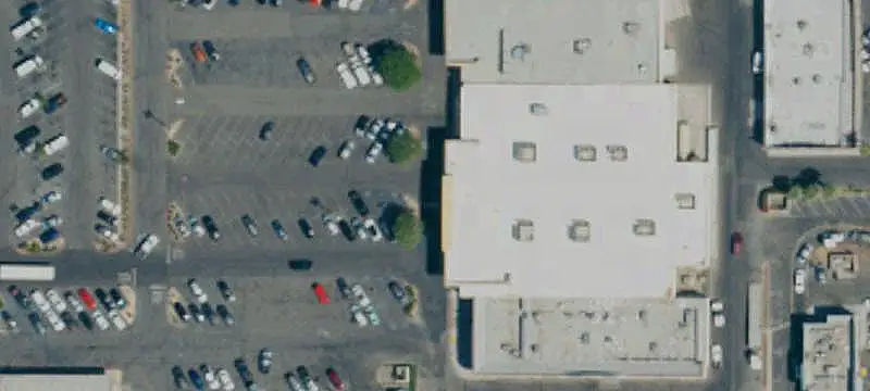 Food 4 Less Retail Space