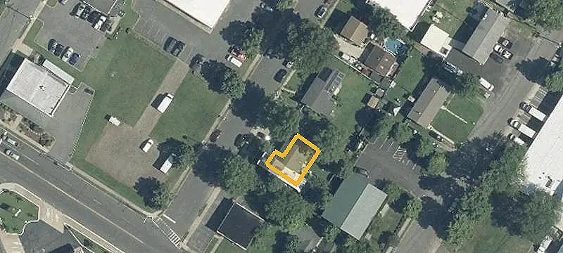 Leased Duplex With Garage