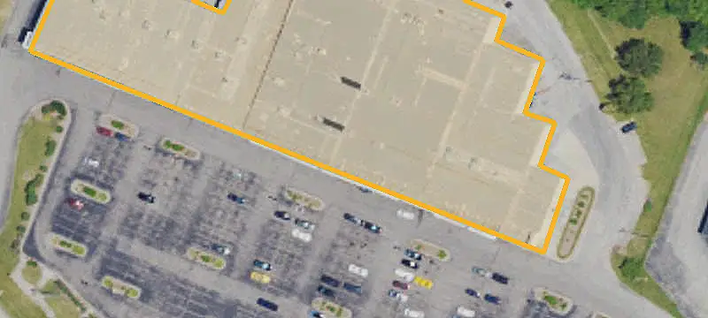 Retail Space in Shopping Center
