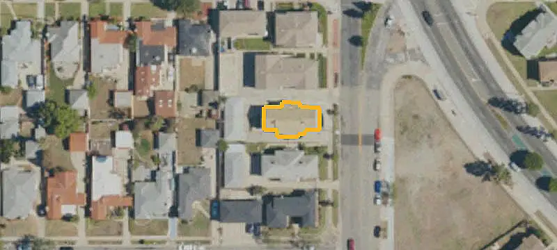 Quadplex with Shared Garages