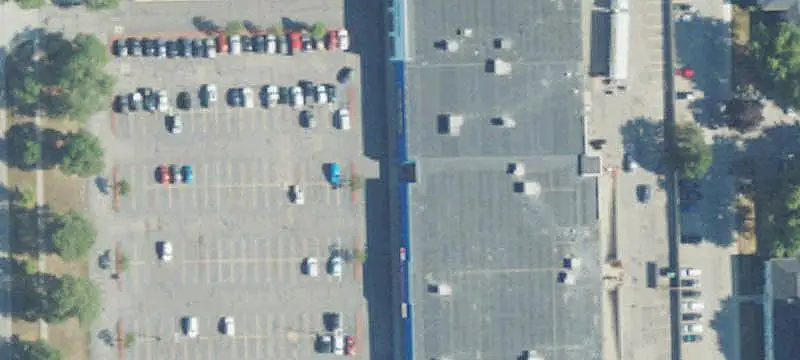 Multi-Tenant Shopping Center