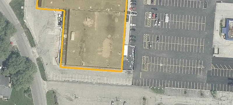 Former Restaurant Retail Space