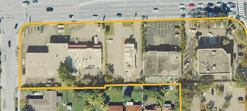 Signalized Commercial Land