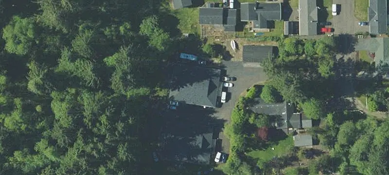 Two Quadplexes with Detached Shop