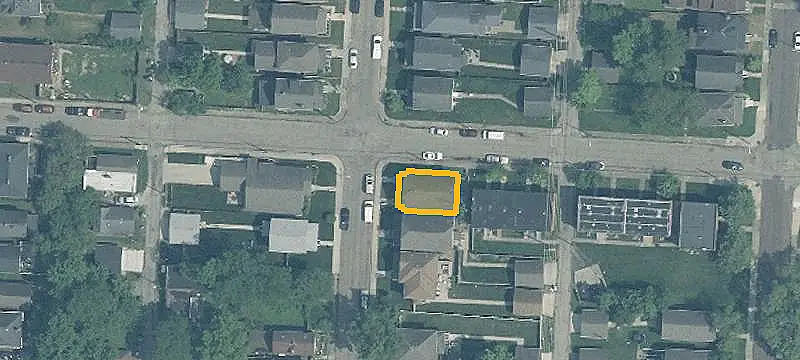 Three-Bedroom Duplex with Finished Third Floor