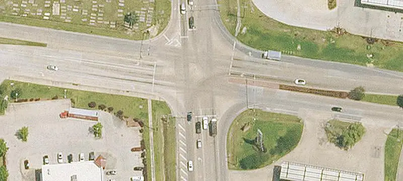 Commercial Land with Servitude Access