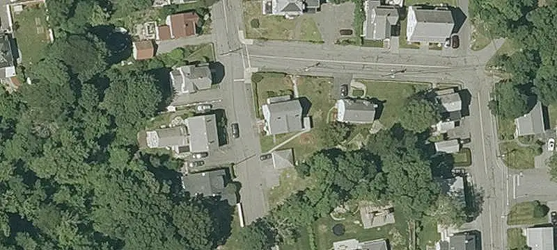 Side-by-Side Duplex with Detached Garage
