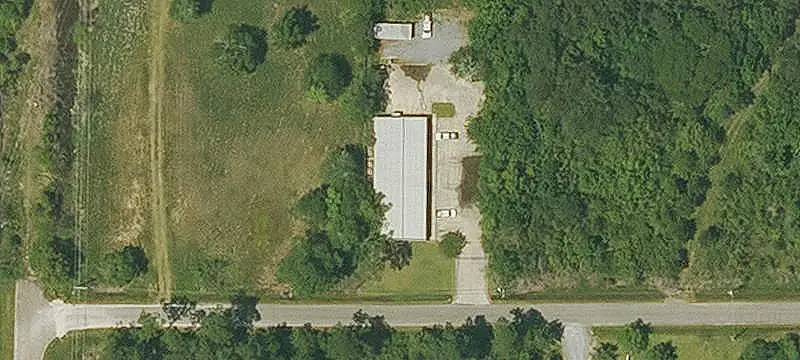 Fenced Flex Space With Yard