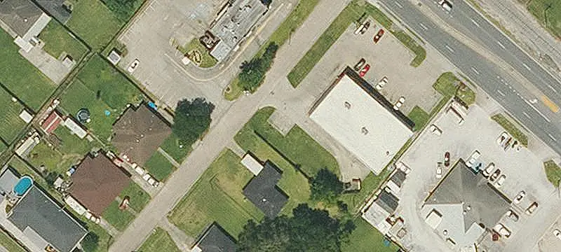 Tenant-Occupied Duplex with Flex Space