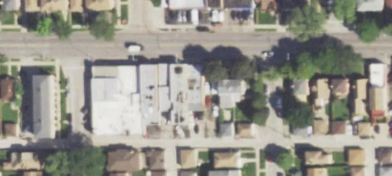 Mixed-Use Property with Apartment