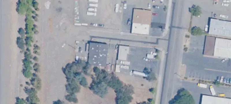 Flex Building with Rental Units