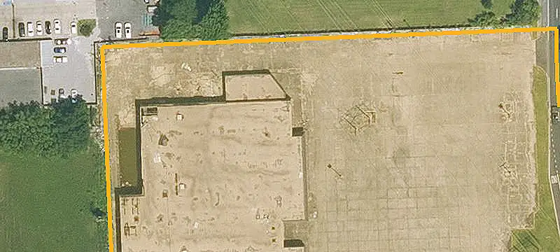Multi-Tenant Shopping Center