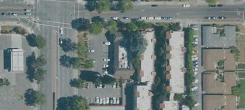Retail Space at Signalized Intersection